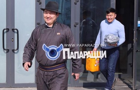 Тэрбумтан Тэмүүлэнгийн завгүй өдрүүд айсуй 