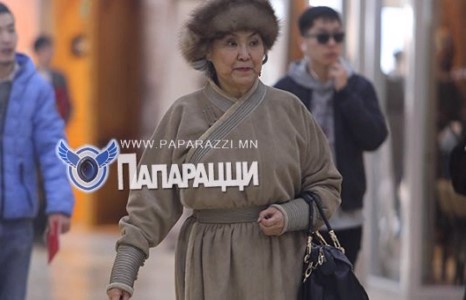 70 хэдийнэ шүргэсэн ч толиотой гэж жигтэйхэн 