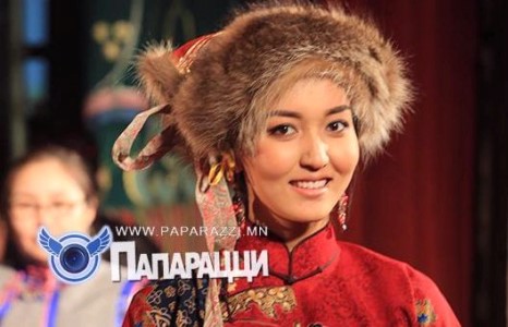 Дуучин Д.Ширмэнтуяагийн Монголжингоо охин 