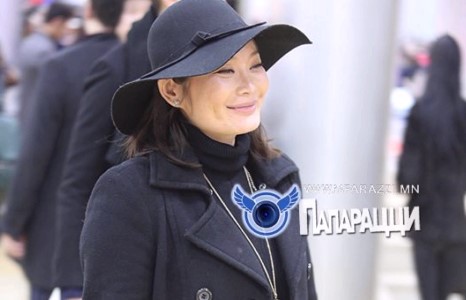 Сараагийн ганц шавь Насаа удахгүй ээж болно 