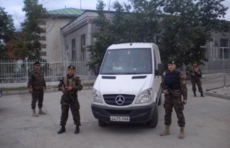 Төрийн тусгай хамгаалалтын газрын ажилтан хүн хутгалжээ