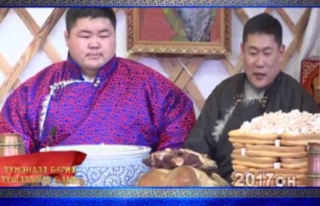 Хоёр “Оюун” сар шинээр ч хамтдаа 