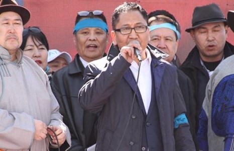 Хугацаагүй улс төрийн суулт хийхээ мэдэгдлээ