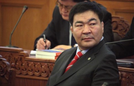 Б.Бат-Эрдэнэ сайдыг огцруулах саналаа Ерөнхий сайдад хүргүүллээ