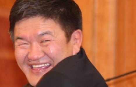 БНХАУ-ЫН ТАГНУУЛЫН АЛБАТАЙ УИХ-ЫН ГИШҮҮН, 4 УДААГИЙН ХУУЛЬ САЙД АСАН Ц.НЯМДРЖ ХАМТРАН АЖИЛЛАДАГАА ХҮЛЭЭН ЗӨВШӨӨРСӨН БАЙНА.