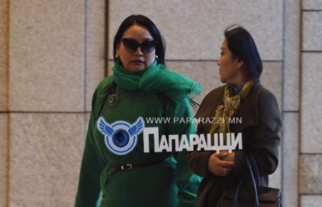 “Хар сарнай”-н Амарааг хайраар дутаагаагүй хойд ээж  