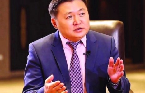 Хөгжлийн банкны шинэ захирлууд банкныхаа хөрөнгөнд ГАР ДҮРЖ 2 сая шахам төгрөгөөр золголт хийж, 7 сая төгрөгөөр ГИШҮҮД-ийг дайлжээ!