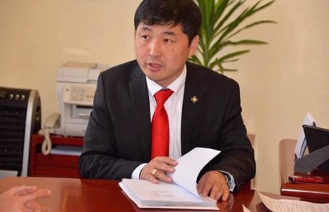 О.Баасанхүү: Намайг Төрийн ордны өрөөнөөс минь хөөлөө