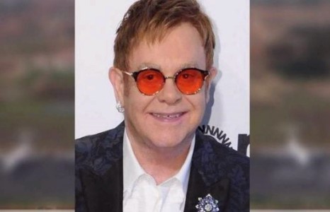 Элтон Жон өвджээ