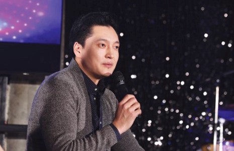 Мээдээ Бархүүг эвгүй байдалд оруулав