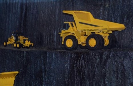 Бүх алтны уурхайгаа төрийн мэдэлд авахаар шийджээ