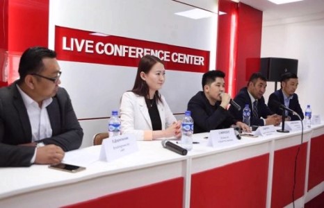 Сангийн сайд Б.Чойжилсүрэнтэй холбоотой хэвлэлийн бага хурал хийлээ