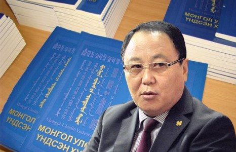 Д.Дорлигжав: Үндсэн хуульд өөрчлөлт оруулж, Ерөнхий сайдад бүх эрх мэдлийг төвлөрүүлэх гээд байна