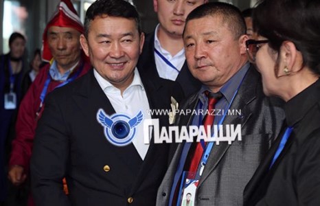 Монголын Путин болж чадах уу