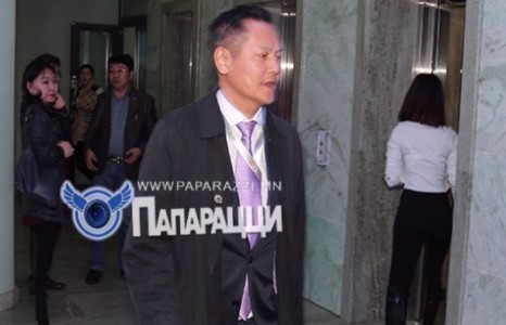 “Салаавч” Ганхуяг Саарал ордноос салахаа байжээ