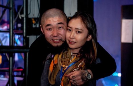 Реппер Gee шинэхэн үрээ хүлээж байна