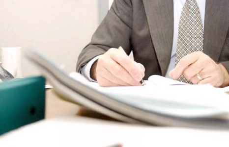 Төрийн албаныхан Си, Ши-гээ ч ялгахаа больжээ