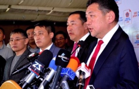 Улсаа хөгжүүлж чадахгүй хүмүүсийн увиагүй үйлдэл