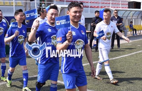 Хааяа ч гэсэн дүрэмтэй спортод хүч үзэх дуртай