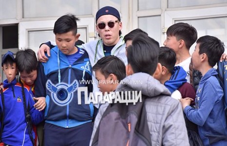 Хаана ч явсан Атаман 