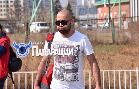 40 насны босго аль хэдийн давсан халуухан залуу