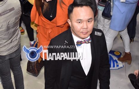 Цоомоо их зан суух гээд байна уу?