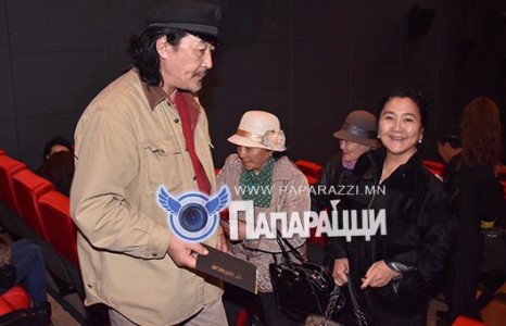 Хүүгээсээ болж хөгширсөөр байна уу даа