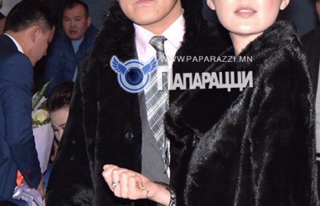  Дуучин Агиймаа бухимдалтай байна