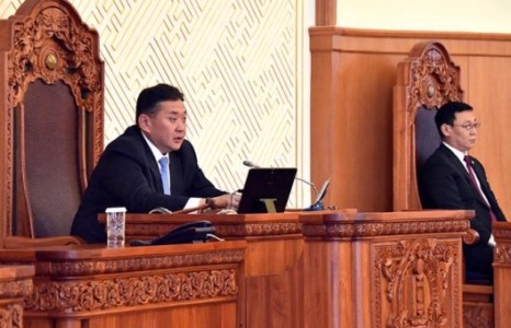 Өрийн тааз 2020 онд 100 хувьд хүрнэ, биднийг хичнээн төгрөгийн өр хүлээж байна вэ