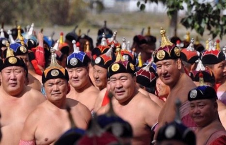 Монгол бөхийн хөгжлийг гацаасан МҮБХ