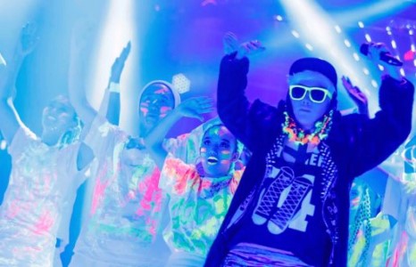 Гантогоо үнэхээр хоншоортой зан гаргав