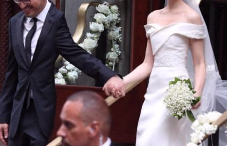 Эмми Россум хуримаа хийлээ