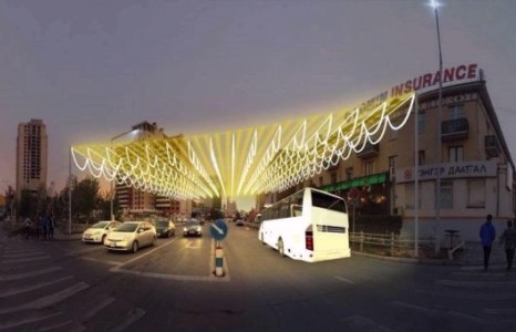 Шөнийн гэрэлт гудамжаар ороод гараарай