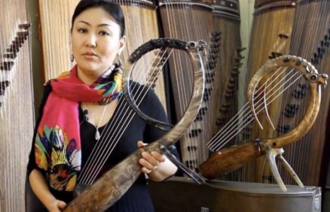 Ятгын хатан хаан Ч.Мөнх-Эрдэнэ ходоодны хорт хавдар тусжээ