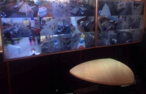 Шөнийн гудамжийг камержууллаа