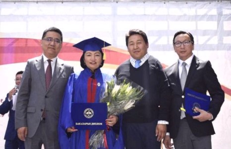 УИХ-ын гишүүн Б.Саранчимэг МУИС-ийг төгслөө