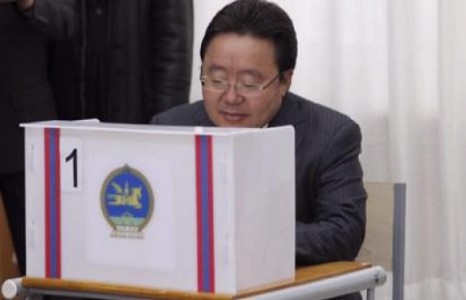 Ц.Элбэгдорж: Сонгуулиа амжилттай хийгээд бүгдээрээ сайхан наадамлая