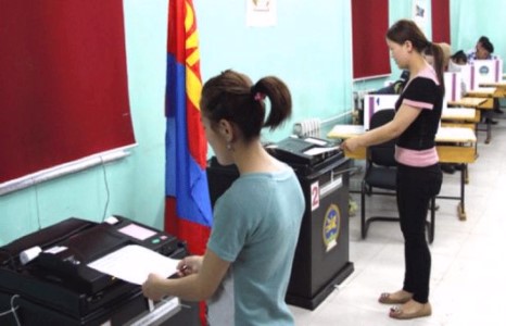 Ерөнхийлөгчийн сонгуулийн санал хураалт эхэллээ