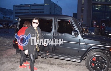 Урлагийнхан худалдагдсан гэх үгэнд Д.Болд уурлав