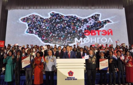 Д.Амарбаясгалан: Хэн чанга дуугарсныг нь биш, хэн илүү бодлоготойг нь сонгоно