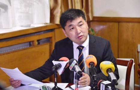 ЭРҮҮГИЙН ХУУЛЬ: Эх орноосоо урвах заалтаа чангалсан ч хар тамхины хэрэглээнд найр тавьж өглөө