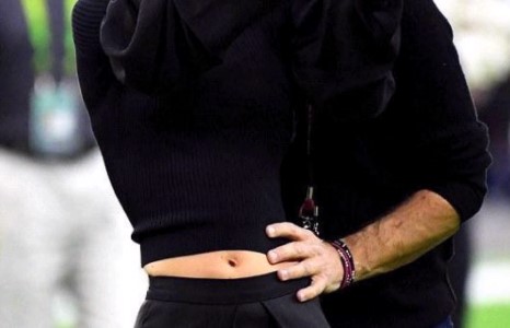 Лэди Гага нөхөрт гарна