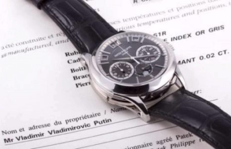 Путины зүүж байсан цаг сая еврогоор зарагджээ