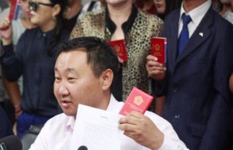 МАН-ын ерөнхий нарийн бичгийн дарга Д.Амарбаясгаланг ажлаа өгөхийг шаардав