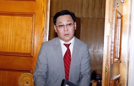 Монгол Улсаа бодох уу, МАН-аа бодох уу?