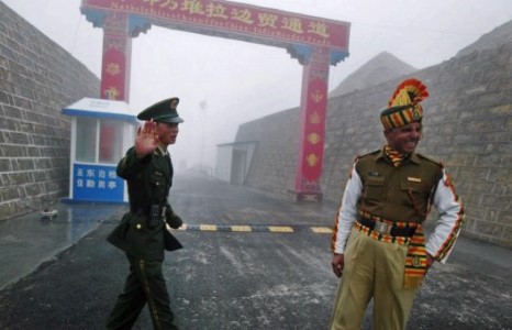 Тодорхойгүй шалтгаанаар Энэтхэг-Хятадын хил дээрх зөрчил хурцадлаа