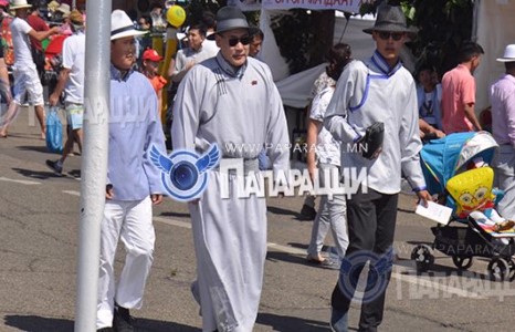 Хор найруулж, мөнгө идэхэд толгой нь хүрэхгүй биз