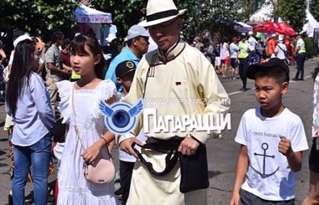 Үр чинь үлдэх хорвоо шүү ухаантай амьдар Сандуй минь