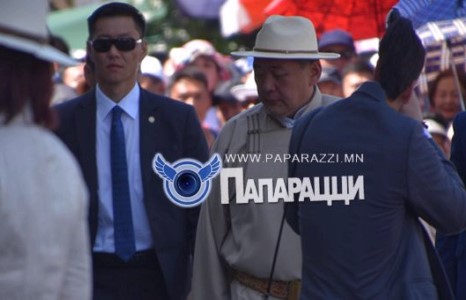  Эхнэрээ тоодгүй М.Энхболд