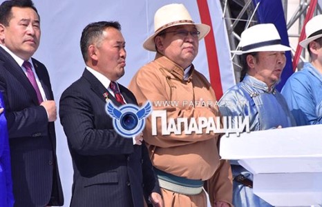 Намын даргын нар гарч байгаа 